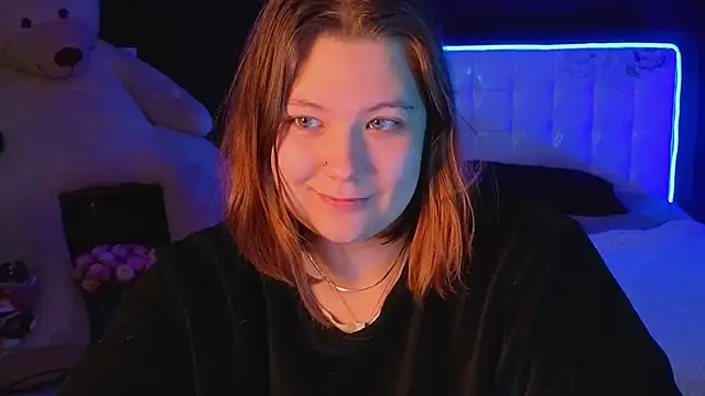 Snapshot of DjennaPalme chatting on November 21, 2:21 am DjennaPalme online show from November 21, 2:21 am