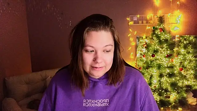 Snapshot of DjennaPalme chatting on December 22, 3:14 am DjennaPalme online show from December 22, 3:14 am