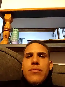 Snapshot of Linex06 chatting on March 1, 12:45 am Linex06 online show from March 1, 12:45 am