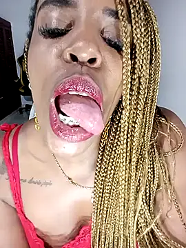 TAYLORR778 online show from December 19, 7:07 pm