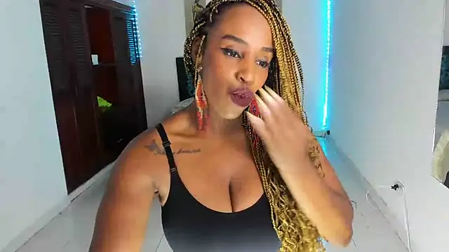 TAYLORR778 online show from March 1, 6:43 pm