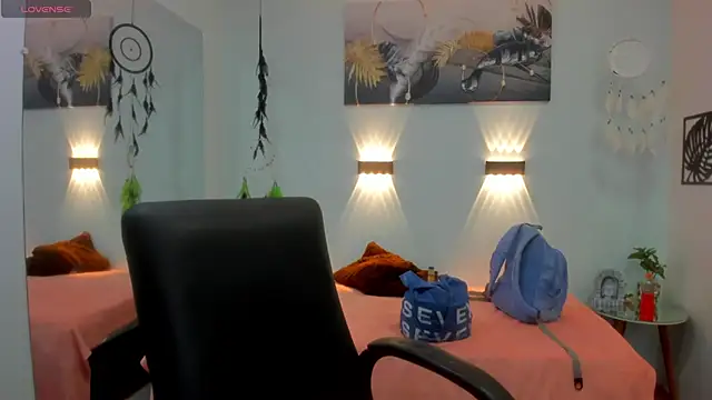 tracycum online show from February 1, 5:16 pm