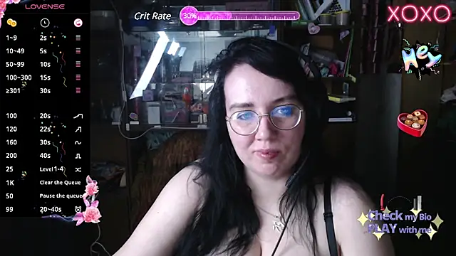 Snapshot of LeonaHarrison chatting on March 13, 7:28 pm LeonaHarrison online show from March 13, 7:28 pm