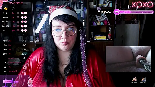 Snapshot of LeonaHarrison chatting on December 20, 12:07 am LeonaHarrison online show from December 20, 12:07 am