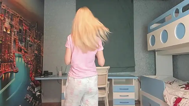 Masha 2002 online show from April 14, 8:26 pm