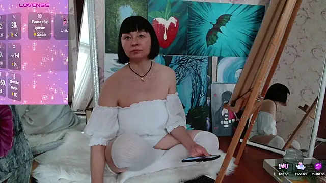 Snapshot of secret_library chatting on January 24, 5:42 am secret library online show from January 24, 5:42 am