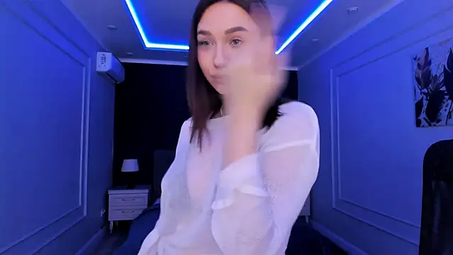 Snapshot of GracefulLook chatting on March 13, 3:54 am GracefulLook online show from March 13, 3:54 am