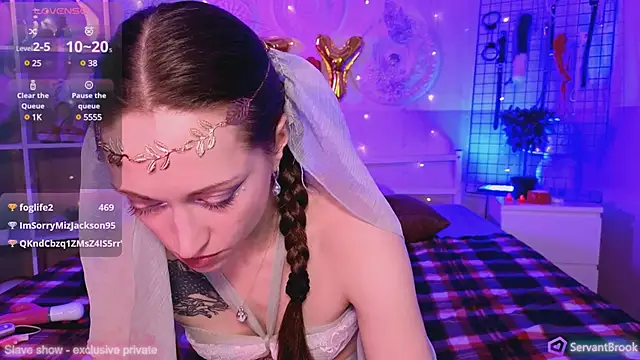 Snapshot of ServantBrook chatting on February 8, 11:01 am ServantBrook online show from February 8, 11:01 am