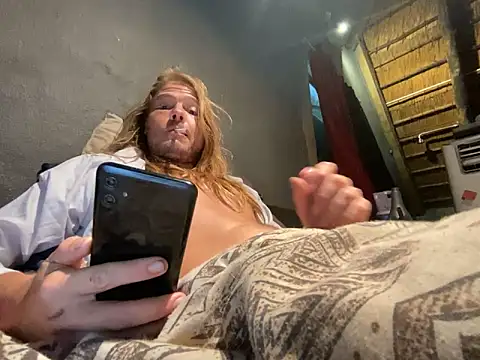 Salted Playday online show from February 12, 2:45 am