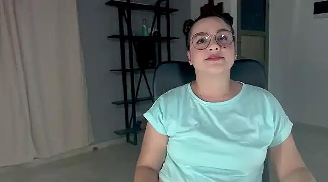 maela1 online show from December 20, 1:14 am