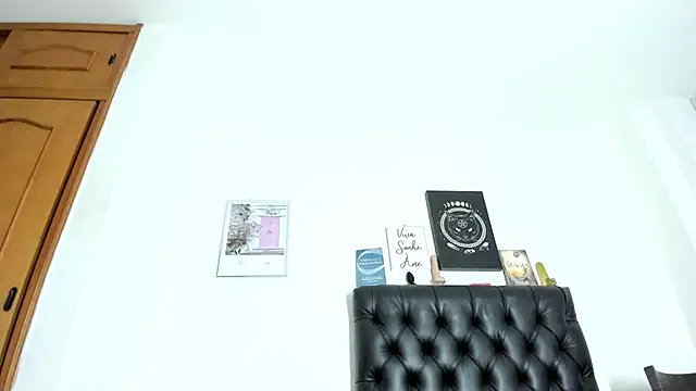 JohanyLatino online show from January 28, 5:11 am