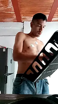 JohanyLatino online show from March 29, 2:50 pm