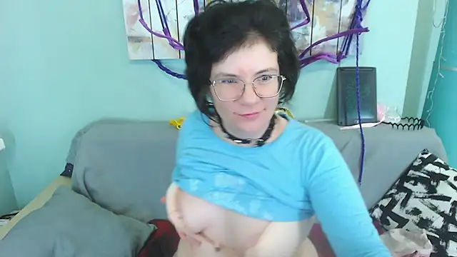 EverlyRays online show from December 25, 3:50 am