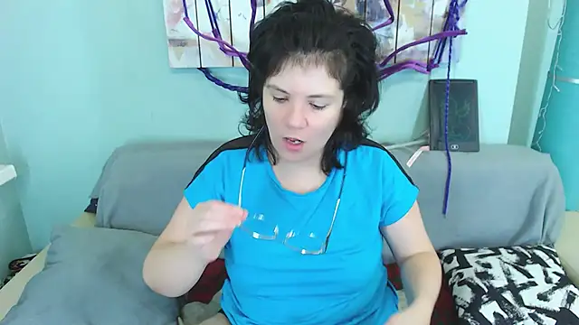 EverlyRays online show from December 27, 6:42 pm