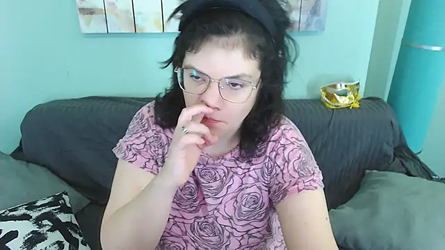 EverlyRays online show from January 28, 11:06 am