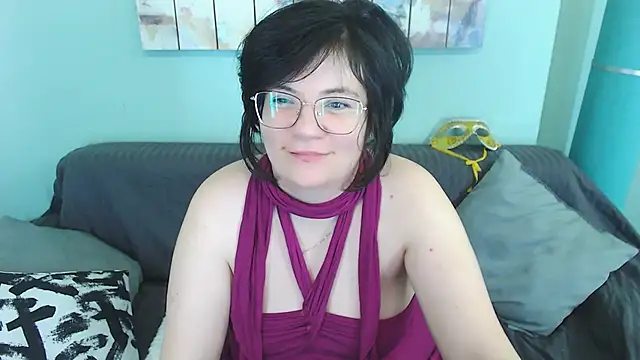 EverlyRays online show from February 11, 5:50 pm