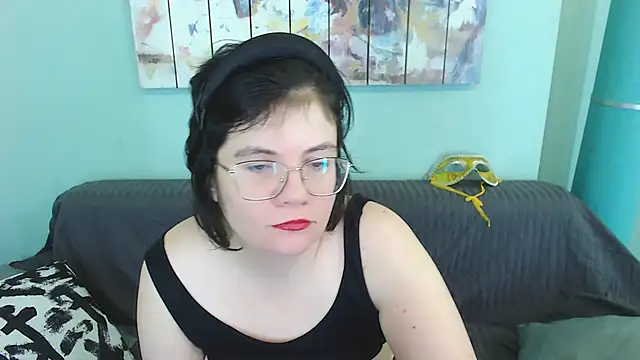 EverlyRays online show from February 18, 7:09 pm