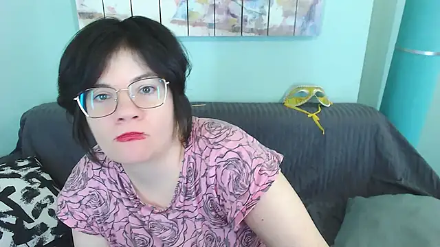 EverlyRays online show from February 19, 7:39 am