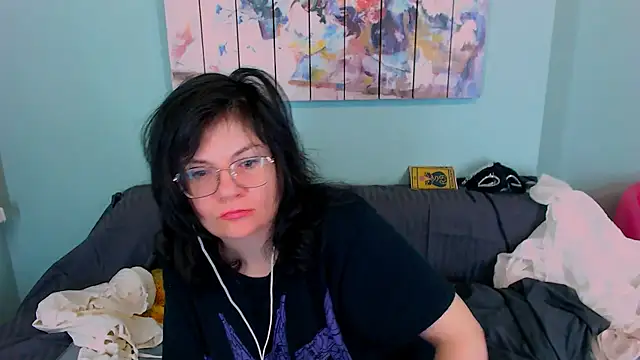 EverlyRays online show from March 3, 10:10 am