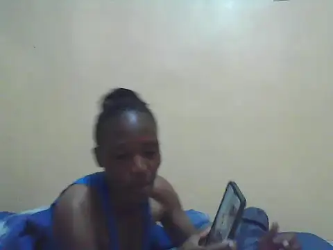 Smillie prety online show from February 18, 5:09 pm