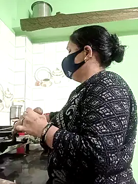 Snapshot of sematomar chatting on January 27, 4:43 pm sematomar online show from January 27, 4:43 pm