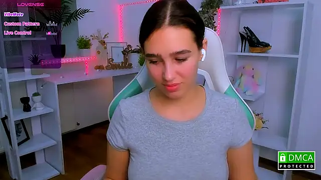  Eliizabeth  online show from November 25, 10:32 pm