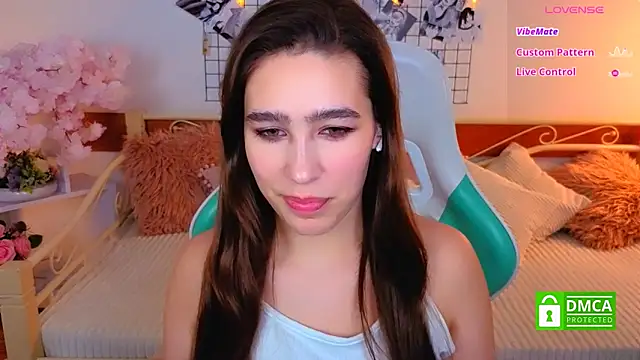  Eliizabeth  online show from February 14, 10:17 pm