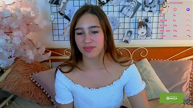  Eliizabeth  online show from July 17, 8:46 pm