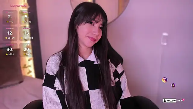 Snapshot of emma_woods_ chatting on December 6, 3:33 pm emma woods online show from December 6, 3:33 pm