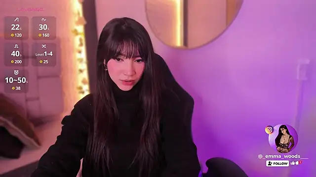 Snapshot of emma_woods_ chatting on December 7, 12:13 pm emma woods online show from December 7, 12:13 pm