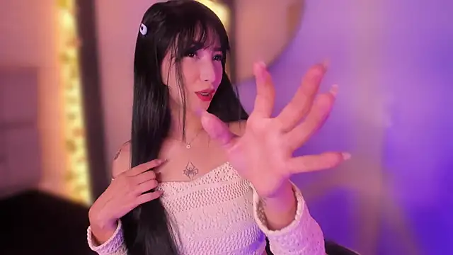 Snapshot of emma_woods_ chatting on December 10, 12:16 pm emma woods online show from December 10, 12:16 pm