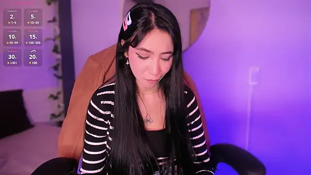 Snapshot of emma_woods_ chatting on December 28, 6:29 pm emma woods online show from December 28, 6:29 pm