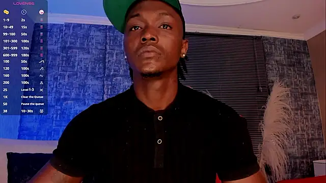 DannSmmith online show from February 12, 5:13 am