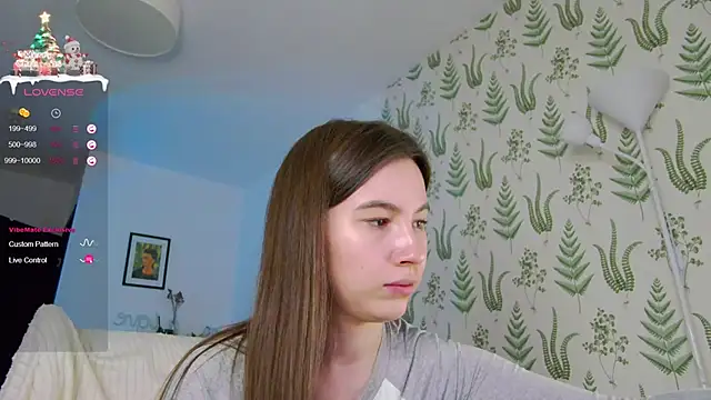 Snapshot of Marie_Diaze chatting on December 11, 12:02 pm Marie Diaze online show from December 11, 12:02 pm