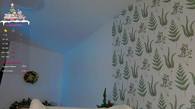 Snapshot of Marie_Diaze chatting on December 29, 5:10 am Marie Diaze online show from December 29, 5:10 am