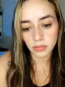 Snapshot of Natalia_Suarez chatting on December 30, 12:43 am Natalia Suarez online show from December 30, 12:43 am