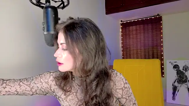 Emma  Blanco online show from October 2, 4:47 pm