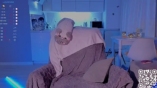 Snapshot of shey1i chatting on December 4, 4:38 pm shey1i online show from December 4, 4:38 pm