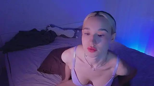 shey1i online show from March 17, 8:01 pm