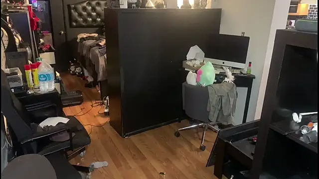 leanjamesdean online show from December 3, 2:14 am