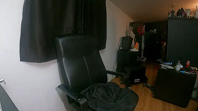 leanjamesdean online show from March 13, 1:10 am