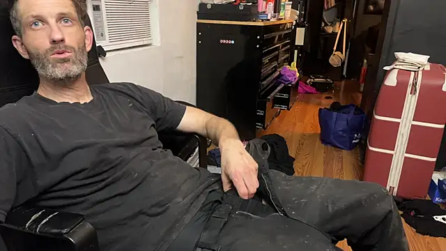 leanjamesdean online show from April 11, 12:59 am