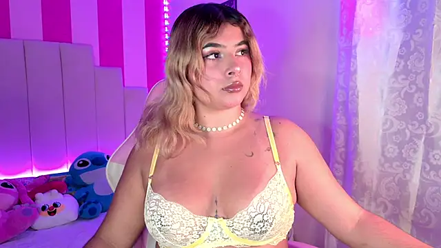 AliiceBrown  online show from April 5, 4:20 am