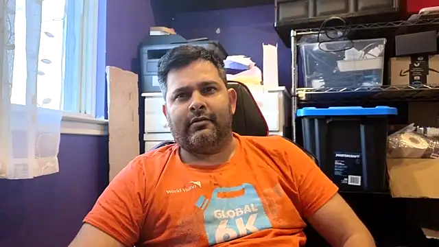 Sakhtlaundaz online show from February 8, 9:40 pm