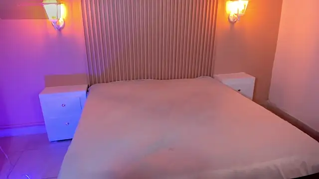 EmilyEvans7 online show from March 13, 7:28 pm