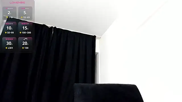 Snapshot of musclemonster31 chatting on December 16, 10:59 pm musclemonster31 online show from December 16, 10:59 pm