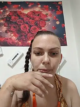 Snapshot of LEAsquirt91 chatting on July 10, 9:34 am LEAsquirt91 online show from July 10, 9:34 am