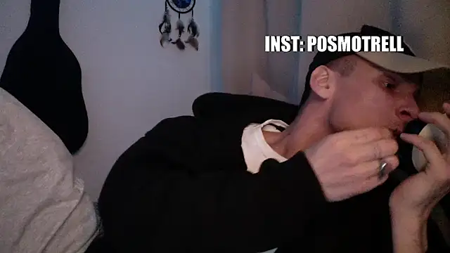 ETHAN MOORE online show from April 26, 9:23 pm