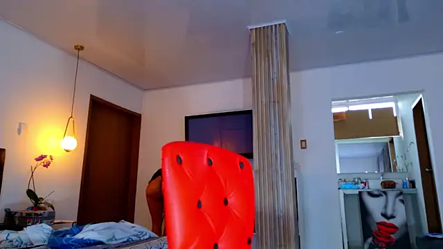 Snapshot of SQUIRT4UMEGAN chatting on December 18, 12:00 pm SQUIRT4UMEGAN online show from December 18, 12:00 pm