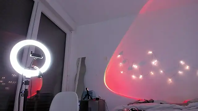 Snapshot of lissajoness chatting on February 11, 1:41 pm lissajoness online show from February 11, 1:41 pm